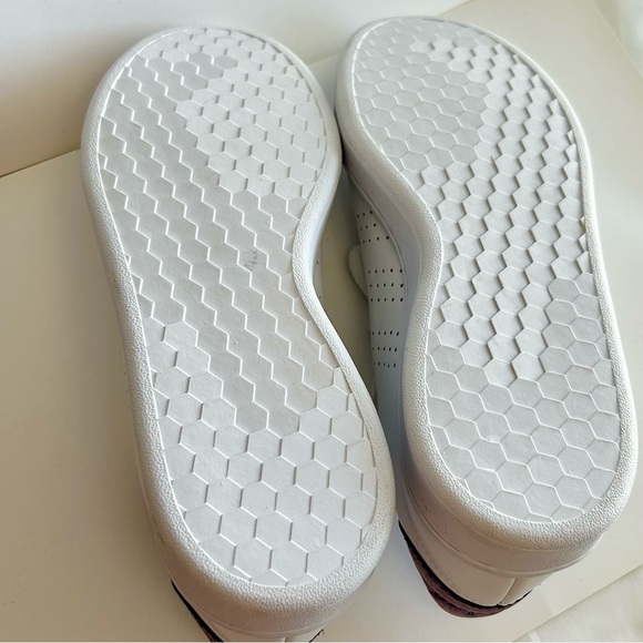 {Sz 8.5}NWOT Adidas Advantage FY8955
Women’s Size 8.5 - Picture 6 of 10